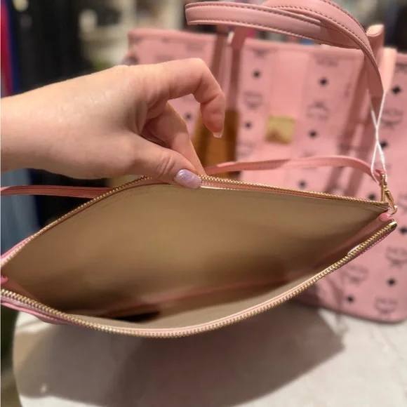 MCM Visetos monogram canvas shopper with zip pouch and nappa leather trim New - Picture 8 of 13